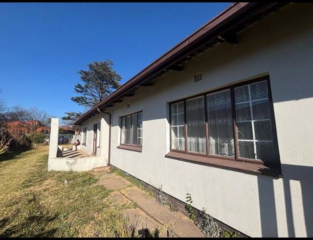 6 BEDROOM HOUSE FOR SALE IN VANDERBIJLPARK CW 6